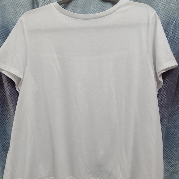 NWOT 3 Women's Work-Out Shirts - Picture 3 of 7